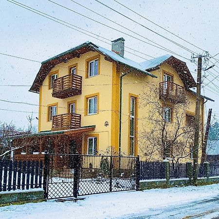 Ніч Над Карпатами Hotel Slavske Luaran gambar