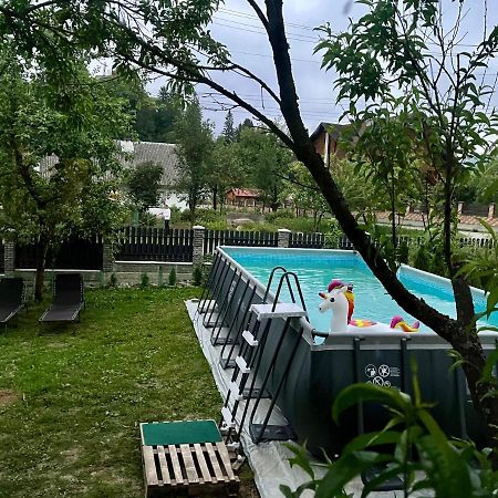 Ніч Над Карпатами Hotel Slavske Luaran gambar