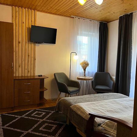 Ніч Над Карпатами Hotel Slavske Luaran gambar