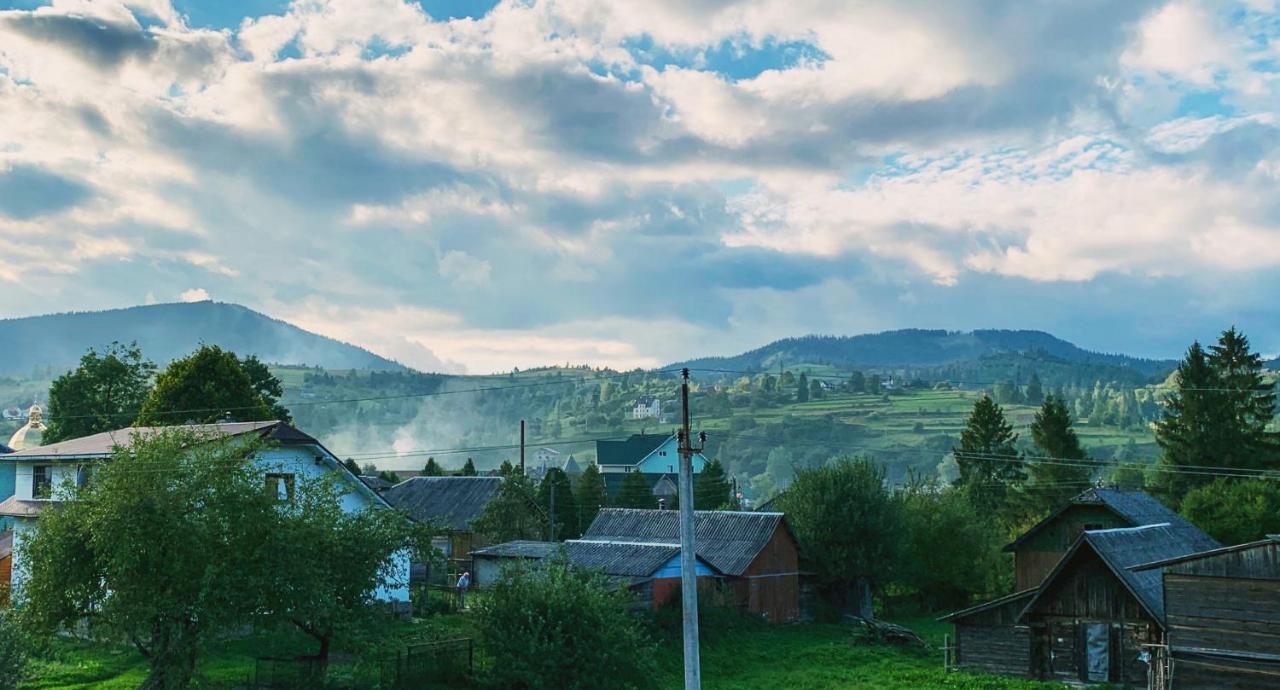Ніч Над Карпатами Hotel Slavske Luaran gambar