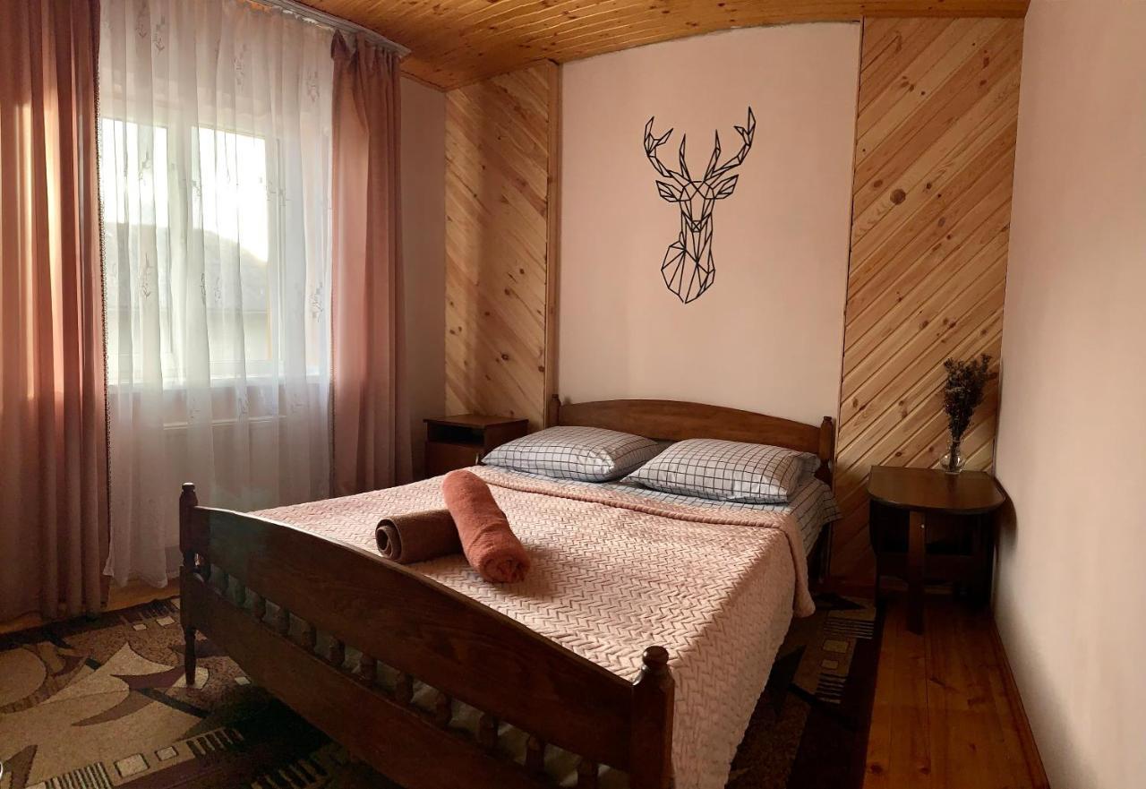 Ніч Над Карпатами Hotel Slavske Luaran gambar