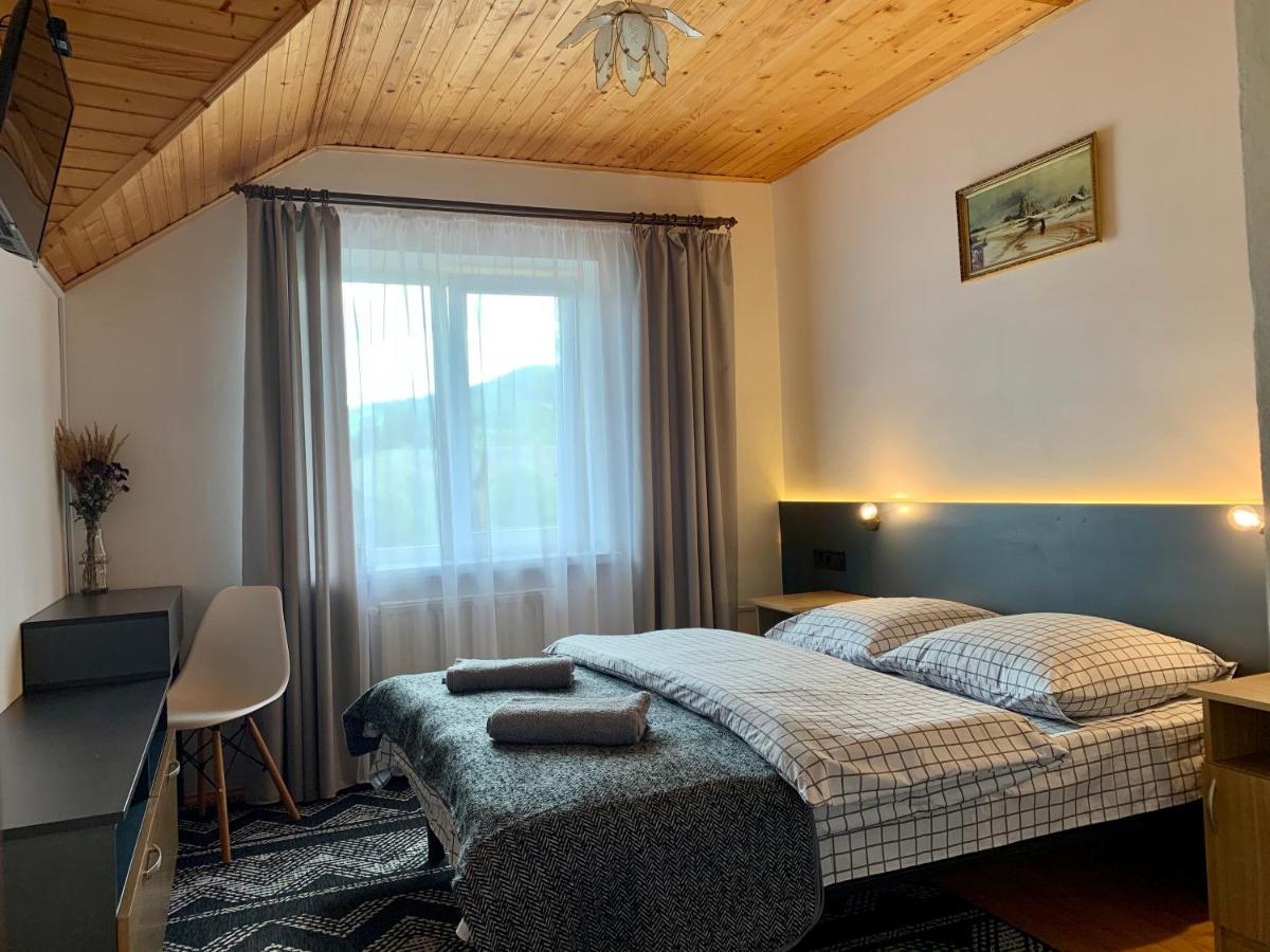Ніч Над Карпатами Hotel Slavske Luaran gambar