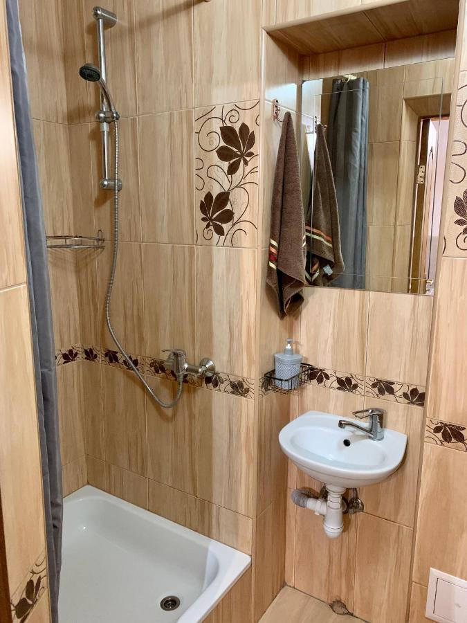 Ніч Над Карпатами Hotel Slavske Luaran gambar