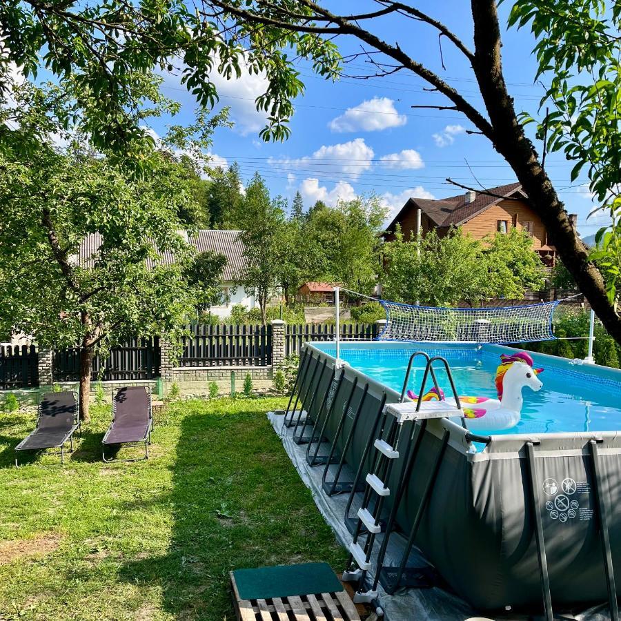 Ніч Над Карпатами Hotel Slavske Luaran gambar