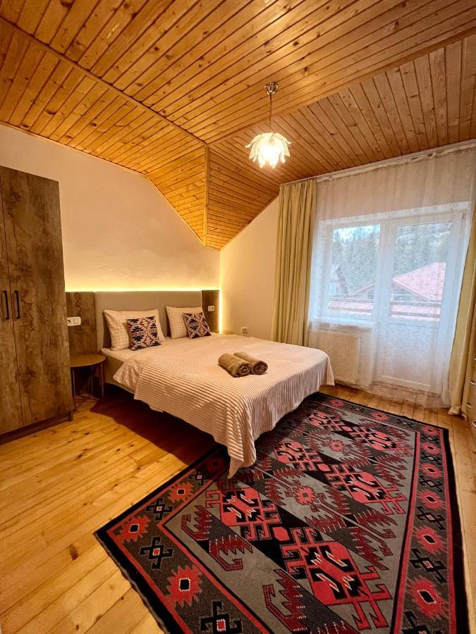 Ніч Над Карпатами Hotel Slavske Luaran gambar